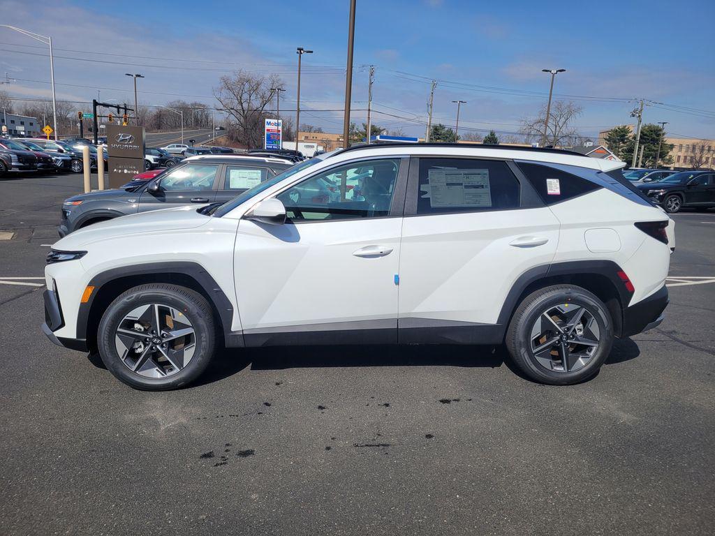 new 2026 Hyundai TUCSON Hybrid car, priced at $32,319
