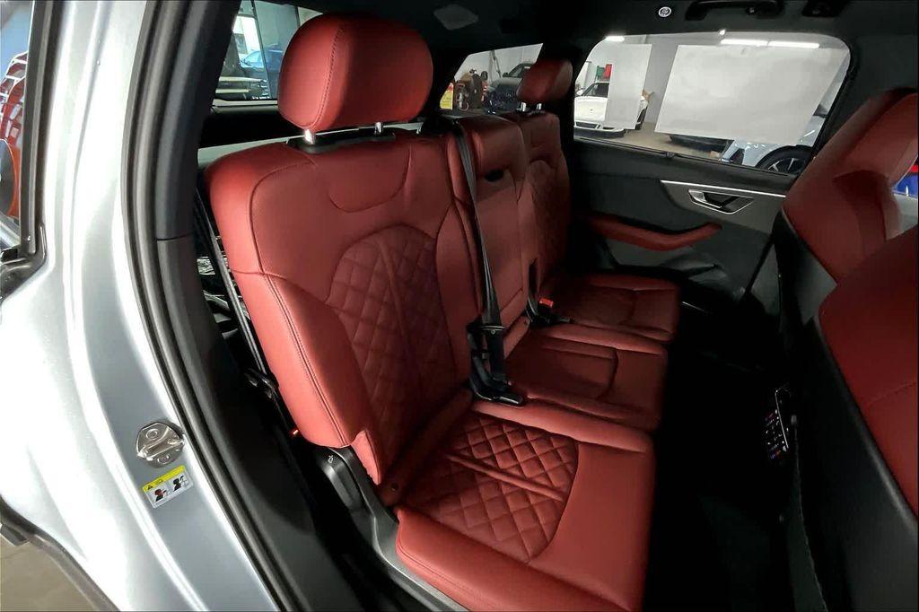 new 2025 Audi SQ7 car, priced at $101,182