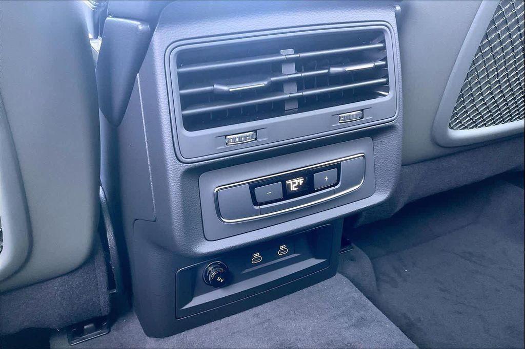 new 2026 Audi Q7 car, priced at $63,890