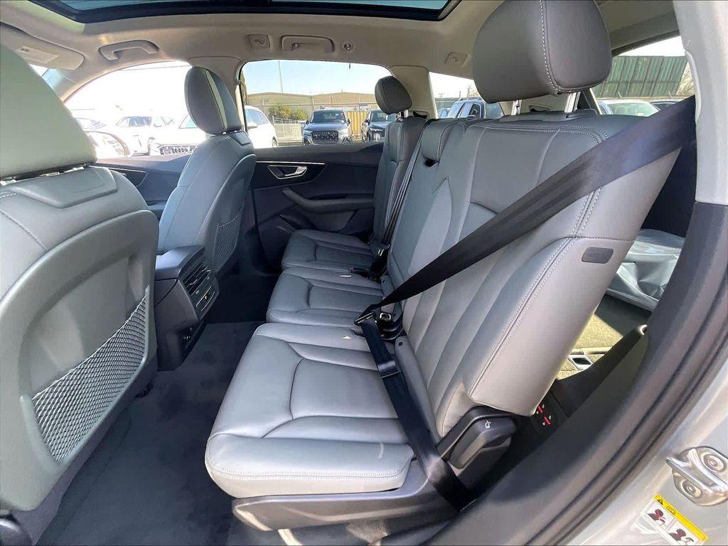 new 2026 Audi Q7 car, priced at $63,975