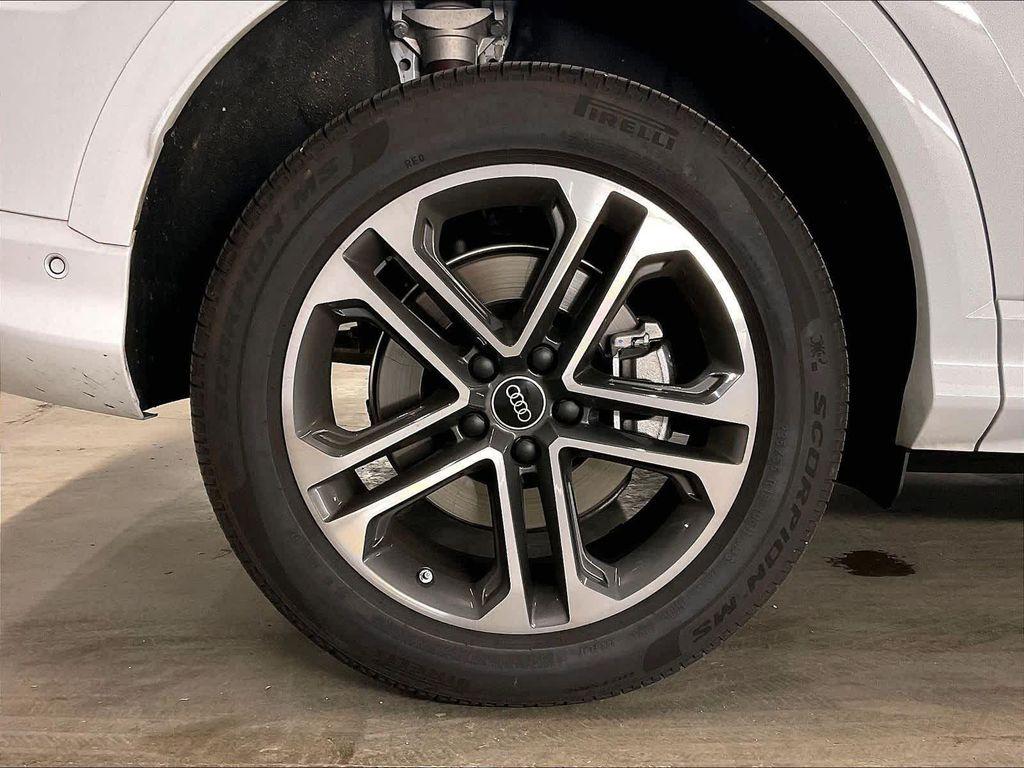used 2025 Audi Q5 car, priced at $43,833