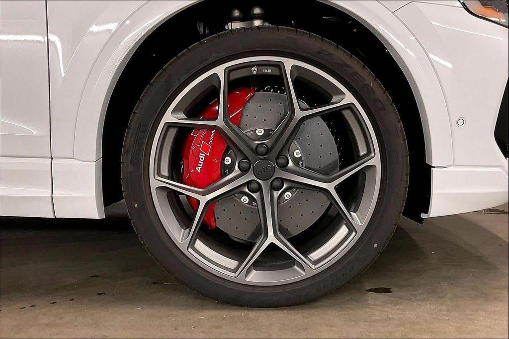 new 2026 Audi RS Q8 car, priced at $154,165