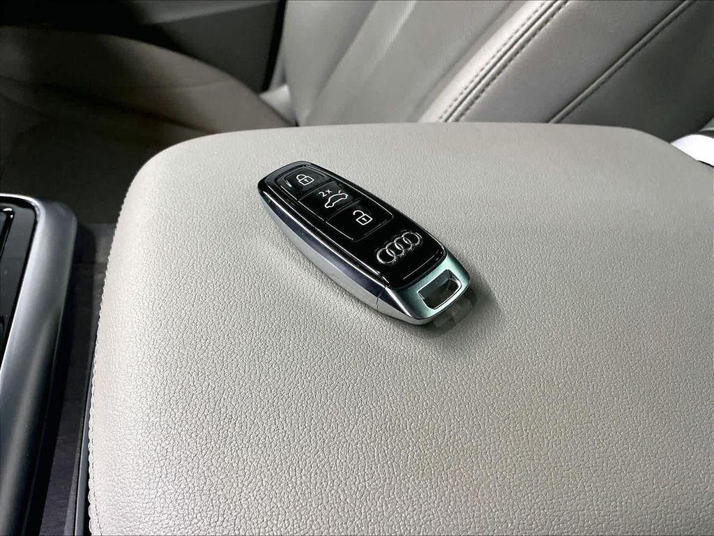 used 2022 Audi Q7 car, priced at $38,027