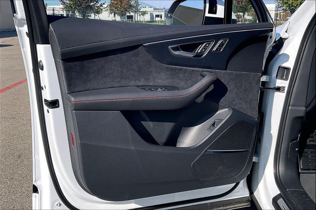 new 2026 Audi Q7 car, priced at $85,840