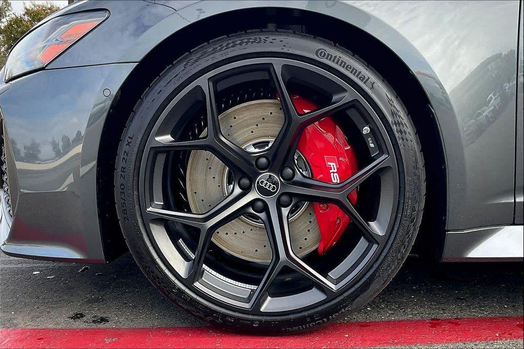 new 2026 Audi RS 6 Avant car, priced at $154,365