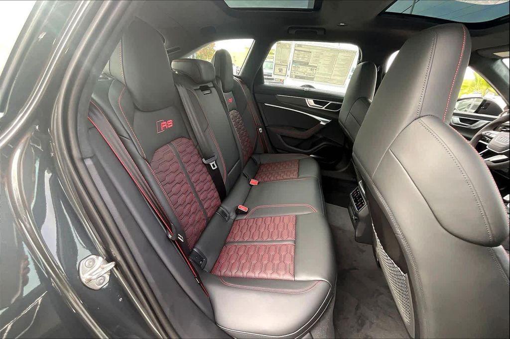 new 2026 Audi RS 6 Avant car, priced at $154,365