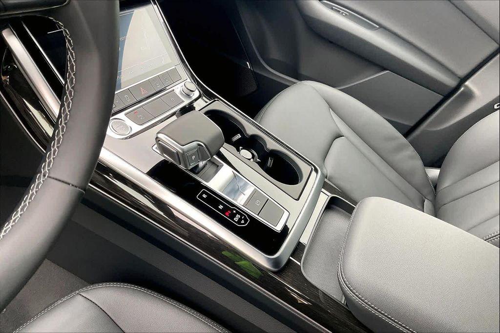 new 2026 Audi Q7 car, priced at $66,190