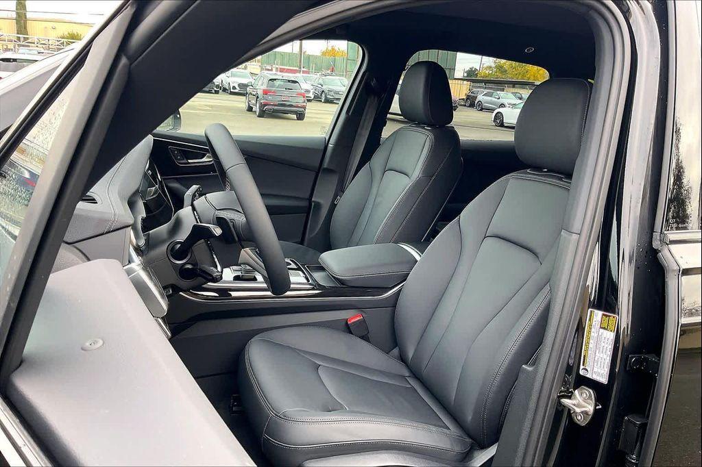 new 2026 Audi Q7 car, priced at $66,190