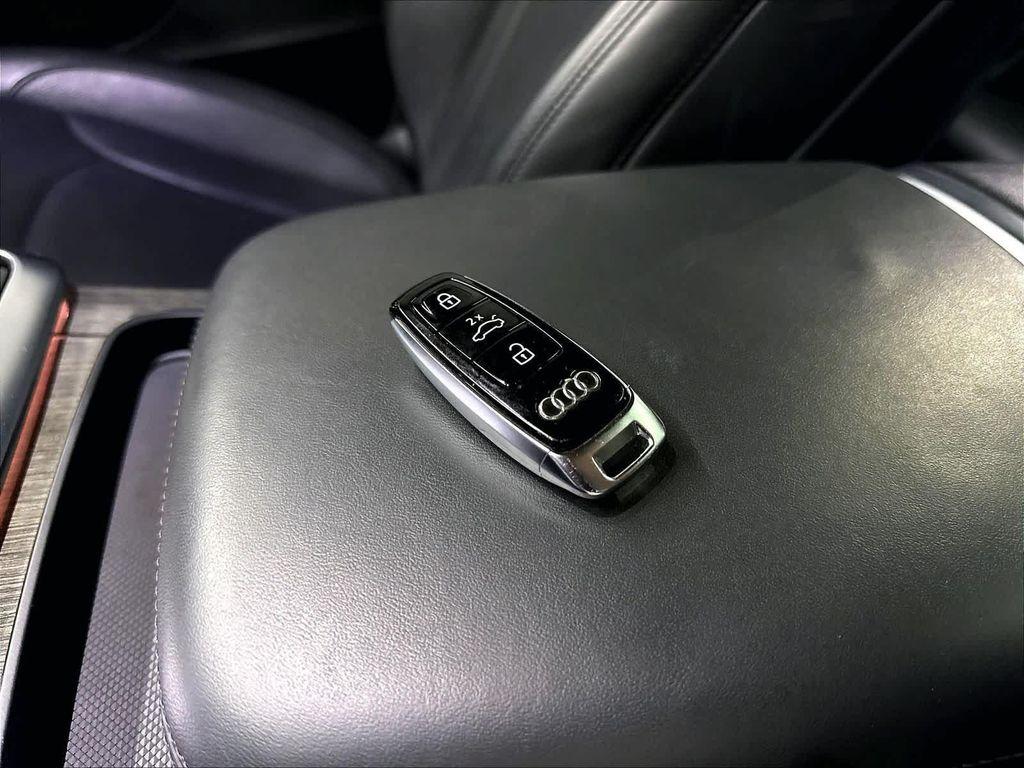used 2022 Audi Q7 car, priced at $35,477