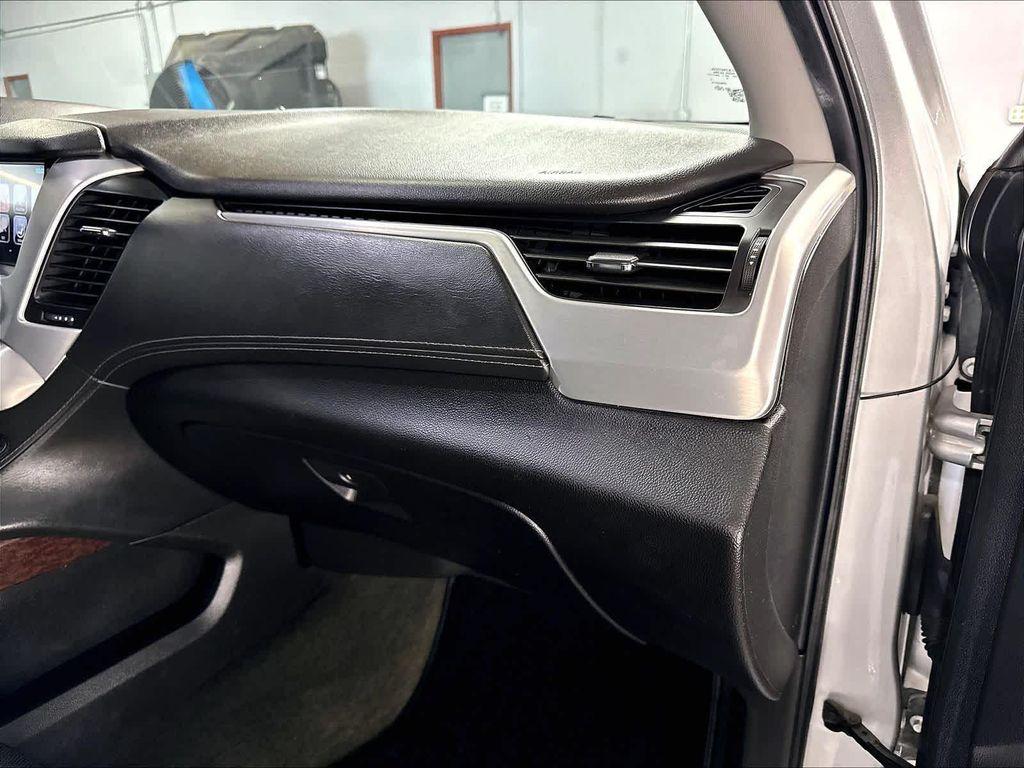 used 2017 GMC Yukon XL car, priced at $19,077
