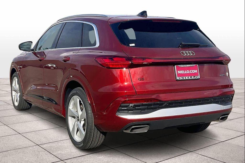 new 2025 Audi Q5 car, priced at $62,890