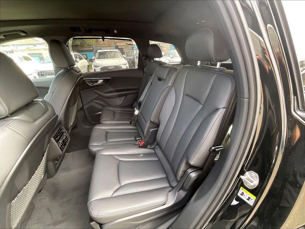 new 2026 Audi Q7 car, priced at $77,350