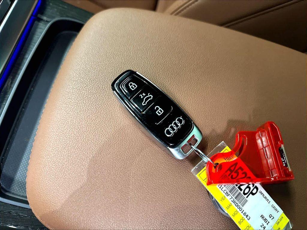 used 2024 Audi Q7 car, priced at $34,992
