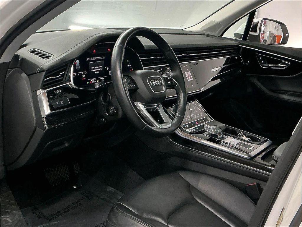 used 2023 Audi Q7 car, priced at $35,833
