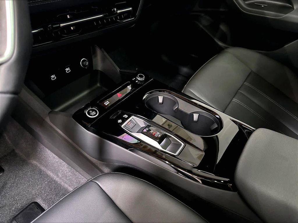 new 2027 Audi Q6 e-tron car, priced at $70,405