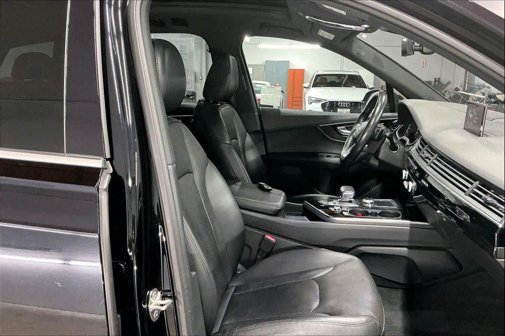 used 2017 Audi Q7 car, priced at $18,131