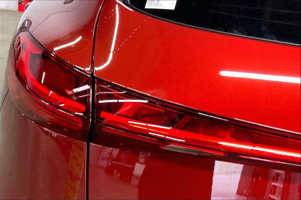 new 2025 Audi SQ5 car, priced at $76,290