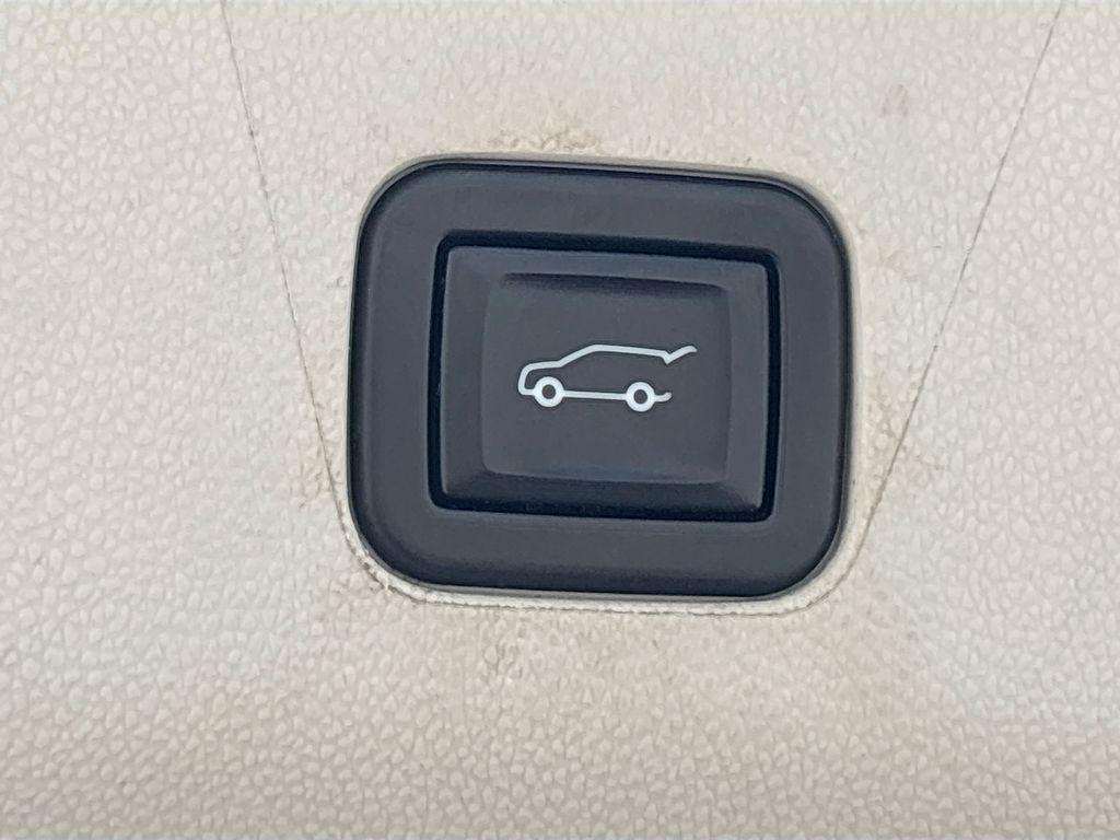 used 2022 Cadillac Escalade ESV car, priced at $68,499
