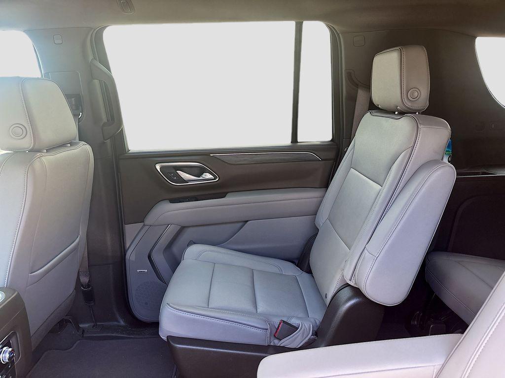 used 2024 GMC Yukon XL car, priced at $61,799