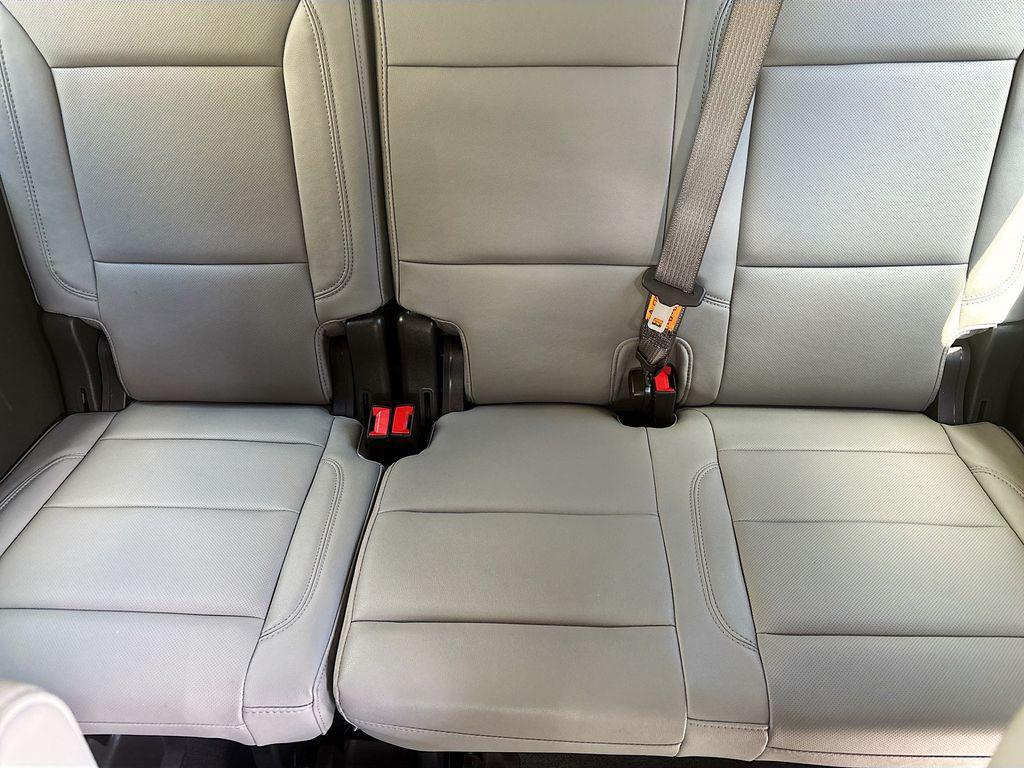used 2024 GMC Yukon XL car, priced at $61,799