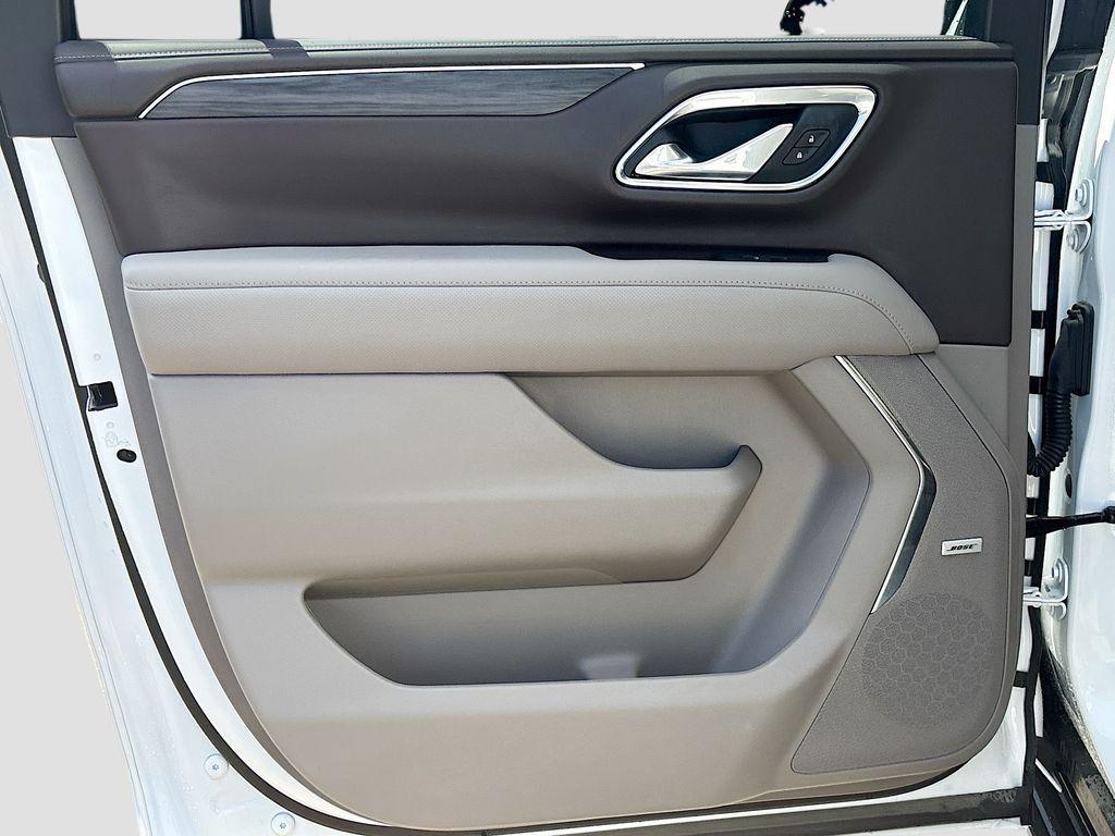 used 2024 GMC Yukon XL car, priced at $61,799