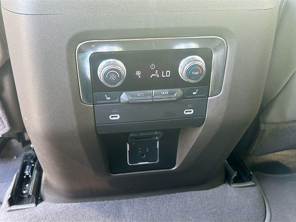 used 2024 GMC Yukon XL car, priced at $61,799