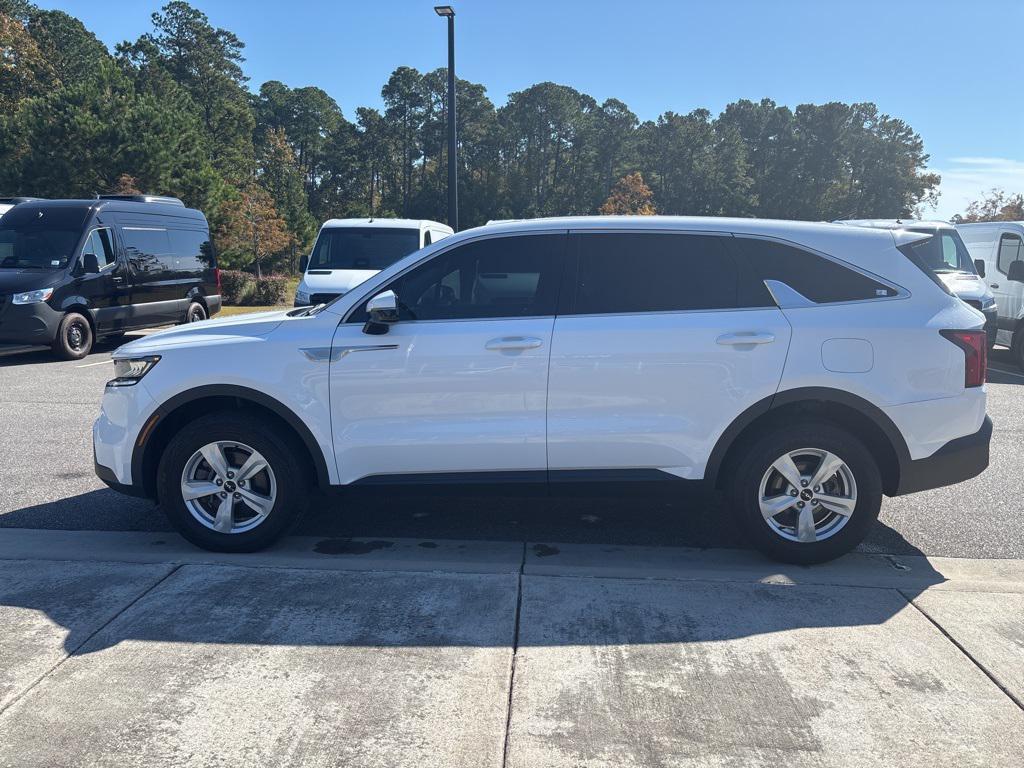 used 2023 Kia Sorento car, priced at $25,888