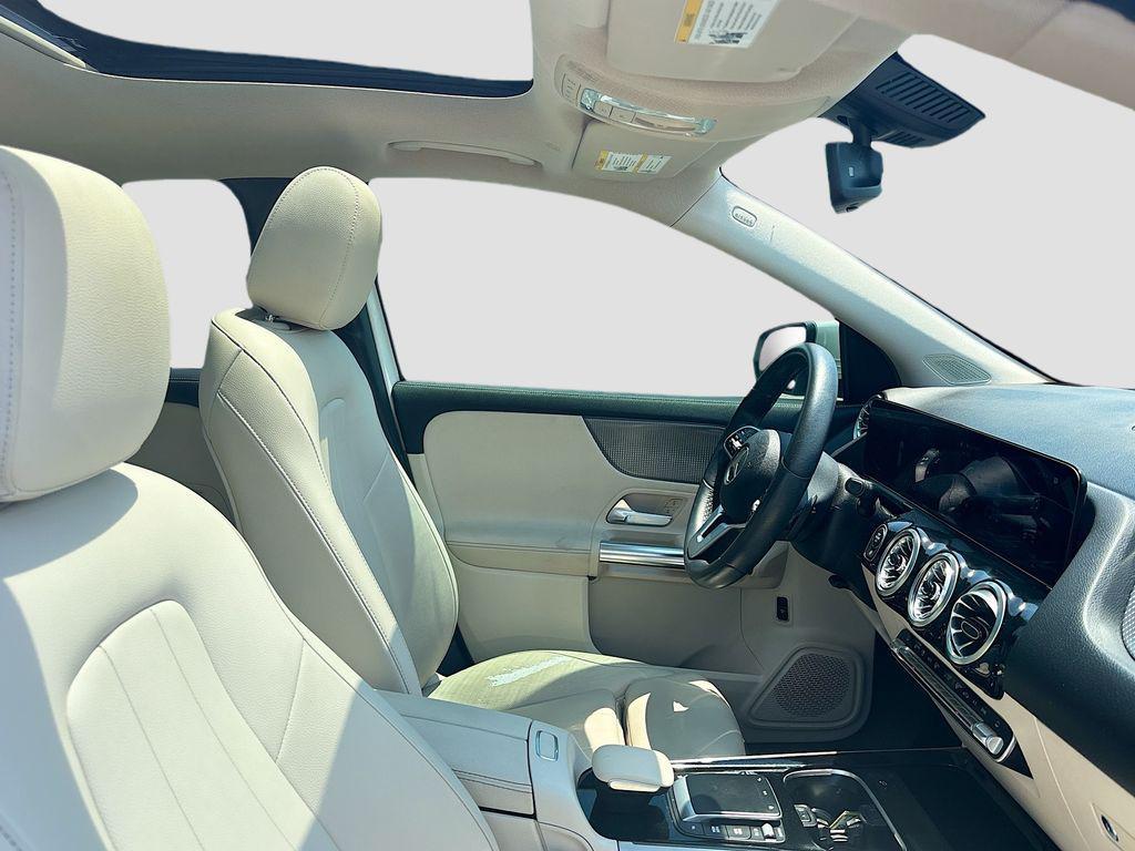 used 2022 Mercedes-Benz GLA 250 car, priced at $27,696