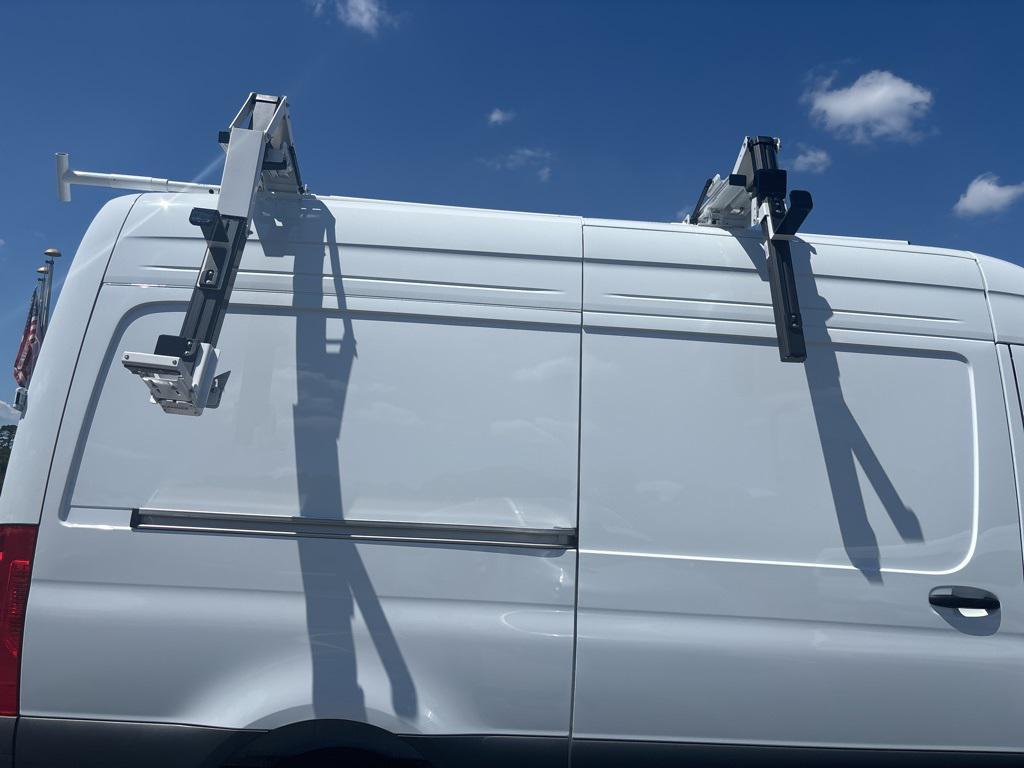 new 2025 Mercedes-Benz Sprinter 2500 car, priced at $75,600