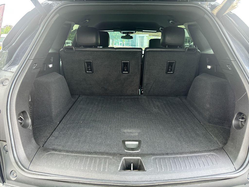 used 2023 Cadillac XT5 car, priced at $29,699