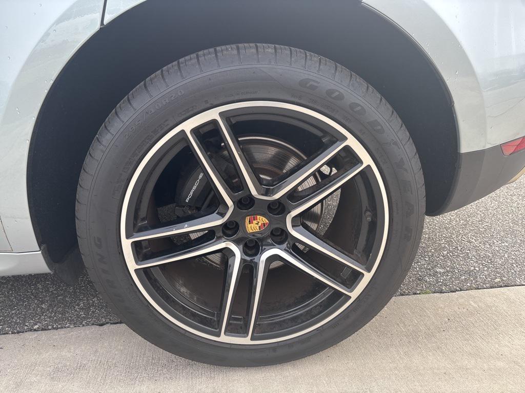 used 2021 Porsche Macan car, priced at $32,888