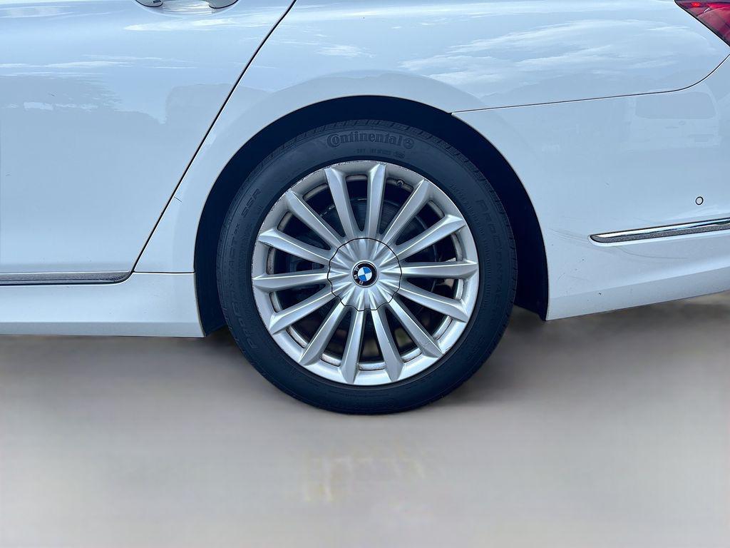 used 2022 BMW 740 car, priced at $35,598