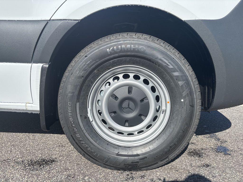 new 2026 Mercedes-Benz Sprinter 2500 car, priced at $70,677