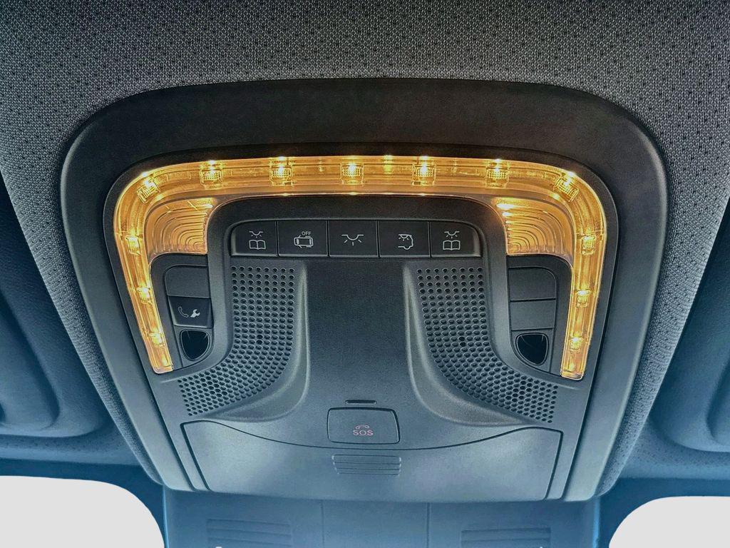 Mercedes-Benz Sprinter view 24