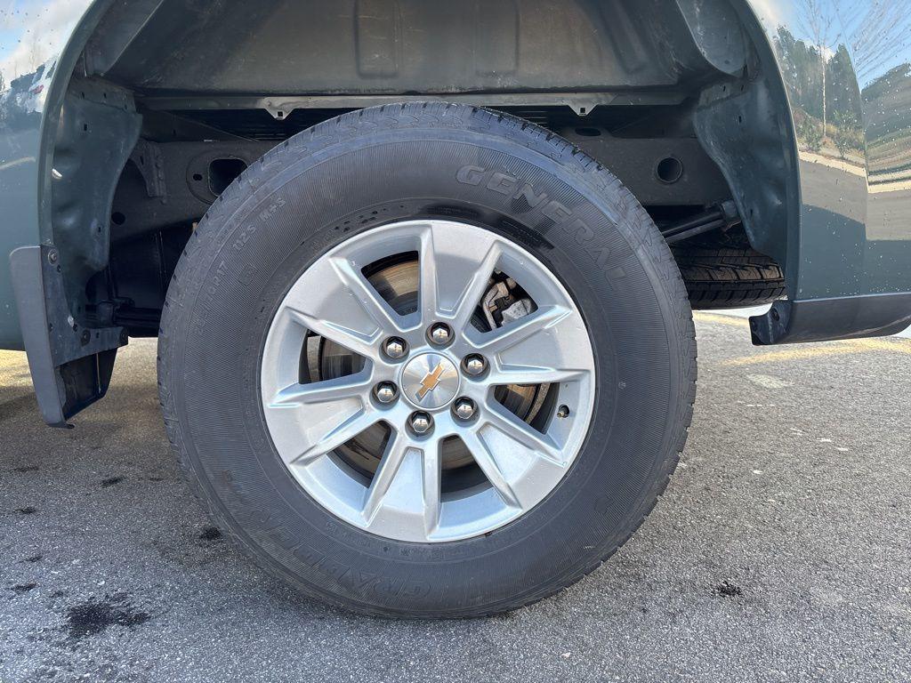 used 2025 Chevrolet Silverado 1500 car, priced at $43,887