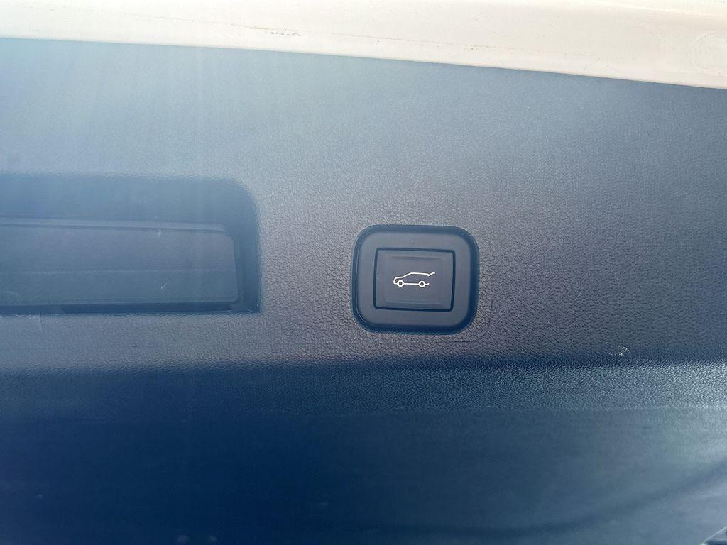 used 2025 GMC Acadia car, priced at $37,149