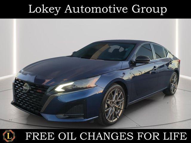 used 2023 Nissan Altima car, priced at $25,677