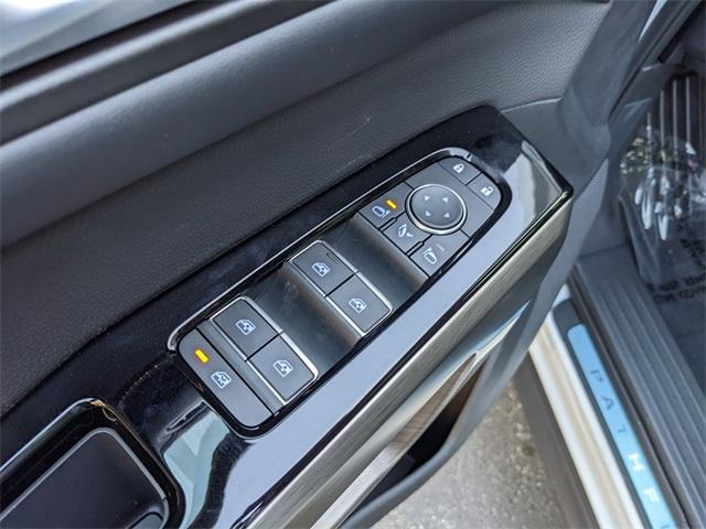 new 2025 Nissan Pathfinder car, priced at $41,734