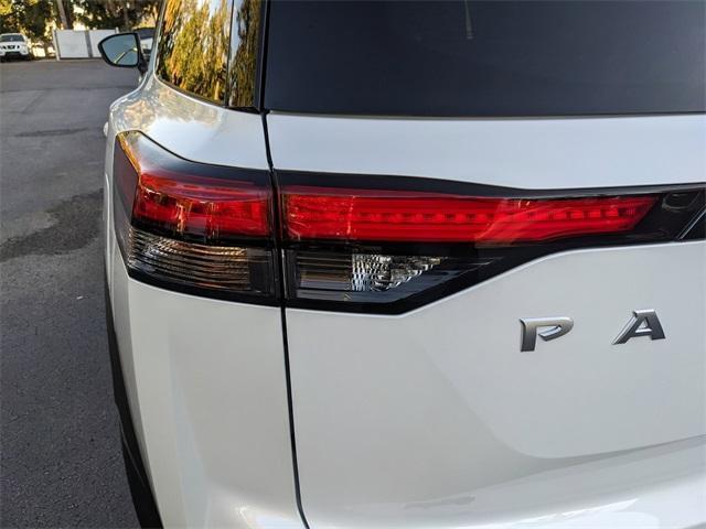 new 2025 Nissan Pathfinder car, priced at $41,734