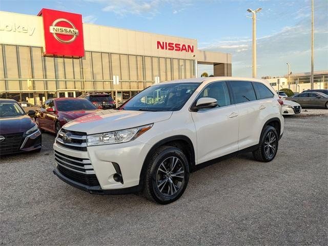 used 2019 Toyota Highlander car, priced at $19,177