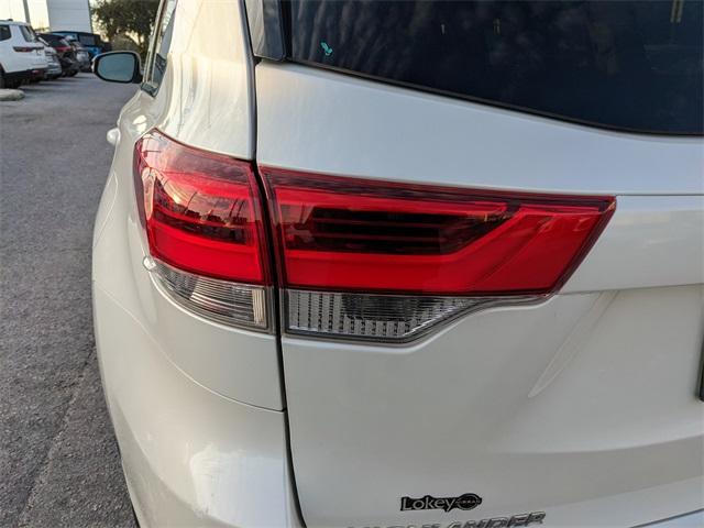 used 2019 Toyota Highlander car, priced at $19,177