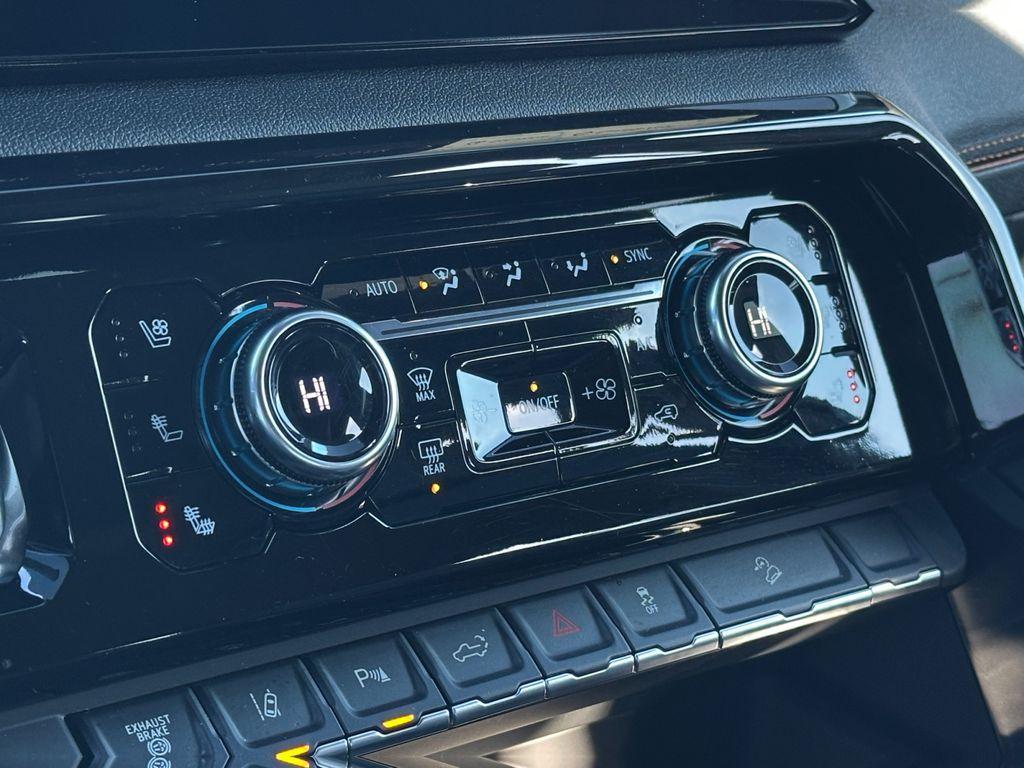 used 2025 GMC Sierra 2500 car, priced at $74,497