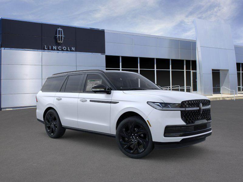 new 2025 Lincoln Navigator car, priced at $124,200