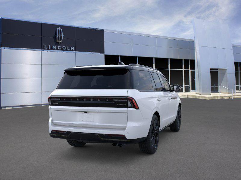 new 2025 Lincoln Navigator car, priced at $124,200