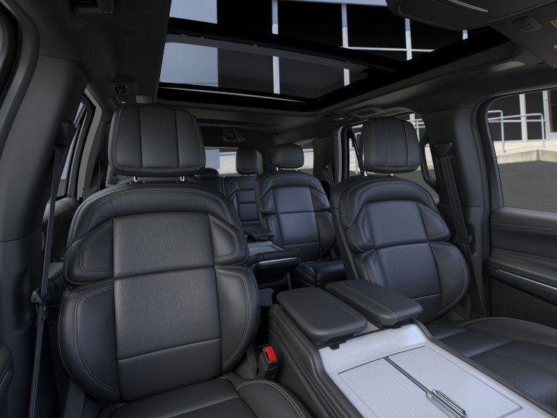 new 2025 Lincoln Navigator car, priced at $107,340