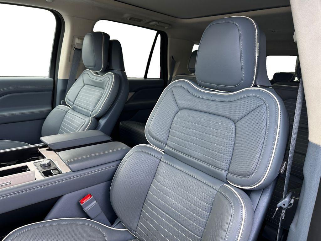 used 2022 Lincoln Navigator L car, priced at $68,497