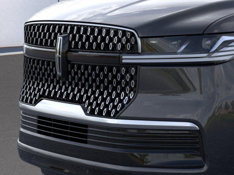 new 2025 Lincoln Navigator car, priced at $101,090