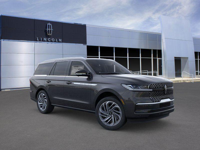 new 2025 Lincoln Navigator car, priced at $101,090