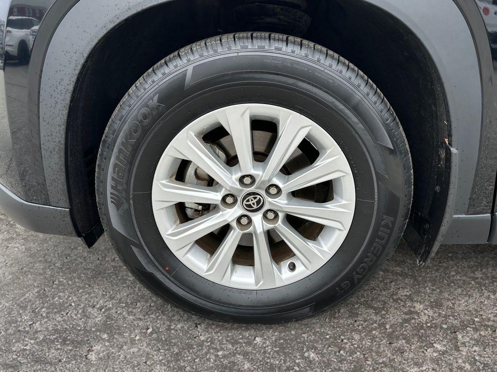 used 2024 Toyota Grand Highlander car, priced at $40,497