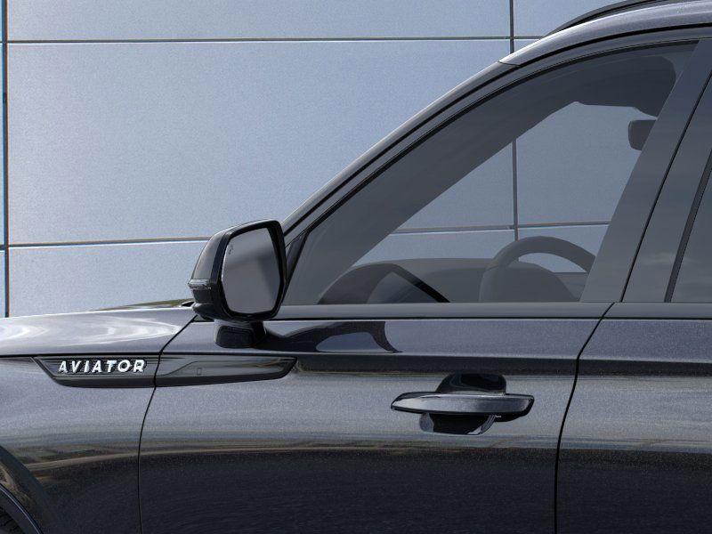 new 2025 Lincoln Aviator car, priced at $60,215